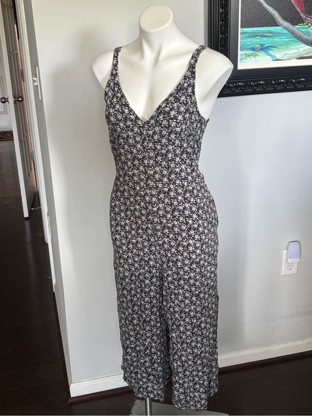 GAP Black & White Floral V-Neck Wide-Leg Jumpsuit